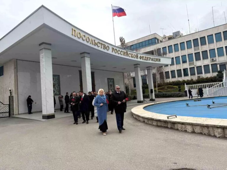 diplomatlar-gunu-rusya-buyukelciliginde-kutlandi-8EfAbCyg.jpg