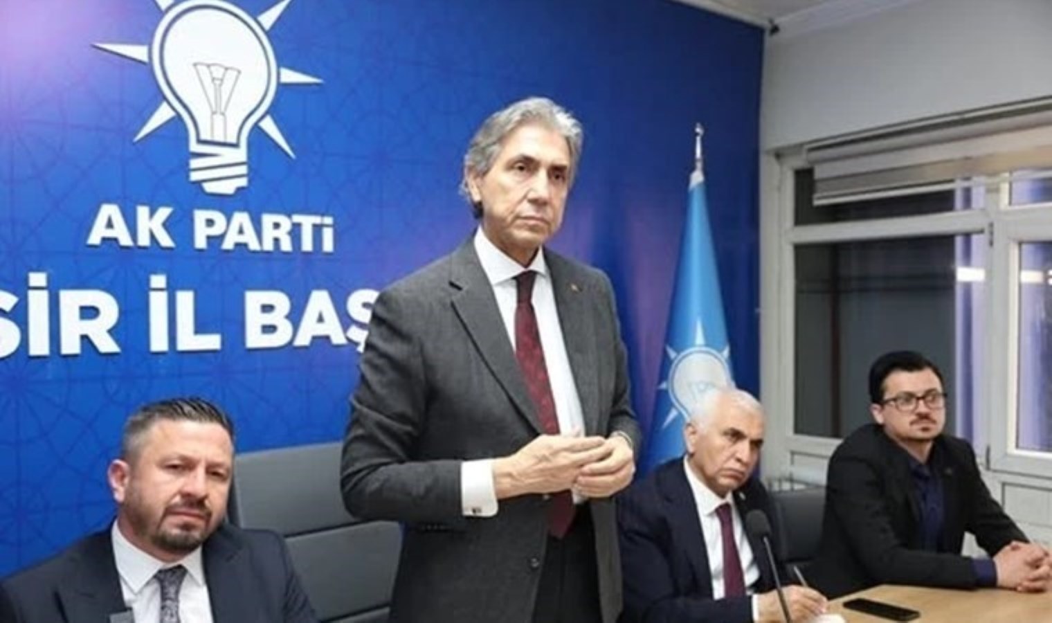 akp-genel-baskan-yardimcisi-demir-1994ten-2019a-kadar-suiistimal-rusvet-herhangi-bir-sey-duydunuz-mu-86nPeXTz.jpg
