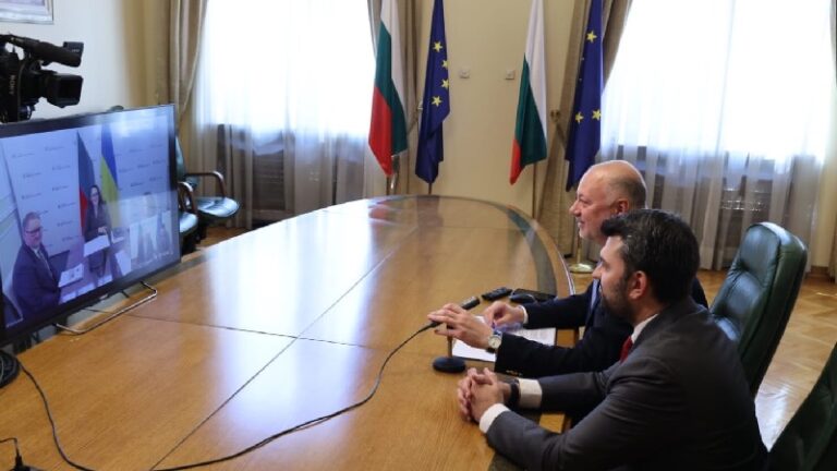 bulgaristan-ukraynanin-ab-entegrasyonuna-destegini-surdurecek-RjXBCxCS.jpg